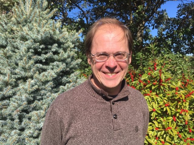 David Burke Gives Webinar on Beech Leaf Disease